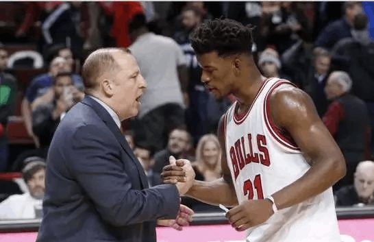 防线回撤稳 防线回撤稳